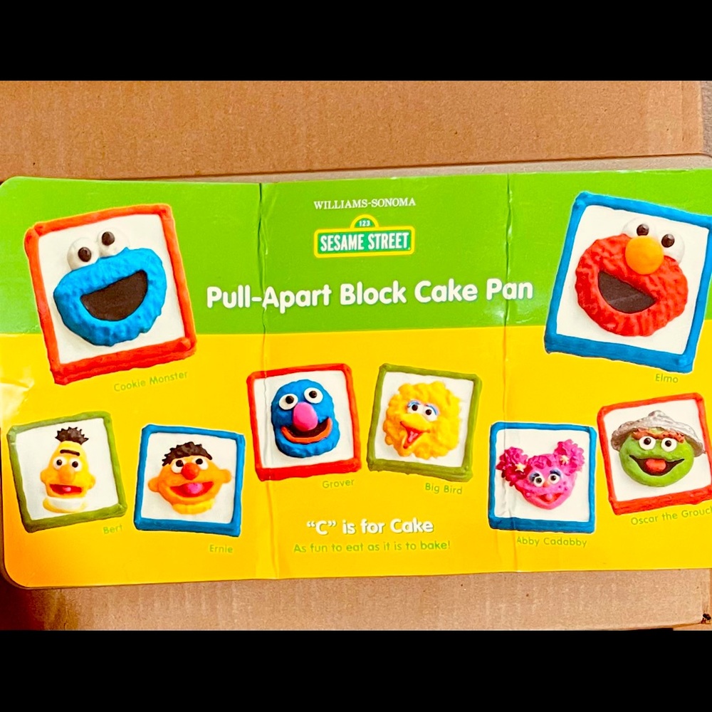 Williams-Sonoma:  Sesame Street Cake Pan